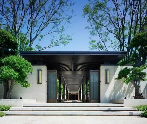 杨幂慷慨且大方,女明星里杨幂有多少钱