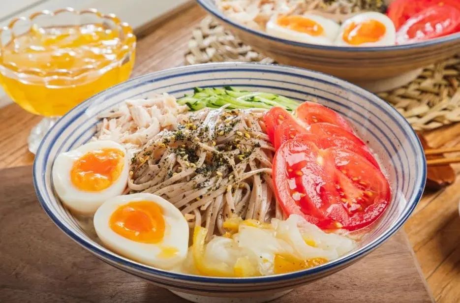 吃面必备小菜做法视频教学,居家面条做法