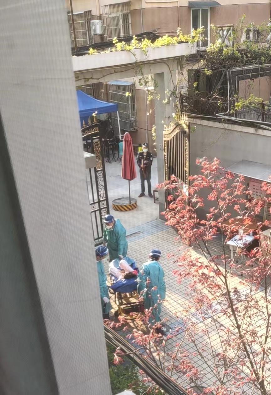 在上海静默的春天，三位实体商业人的此时此刻|与你同在