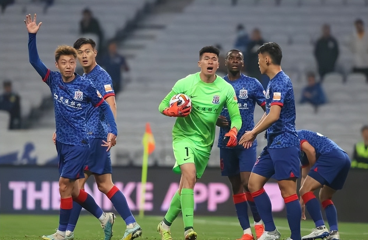 中超三轮战报,中超申花3-2亚泰争议判罚