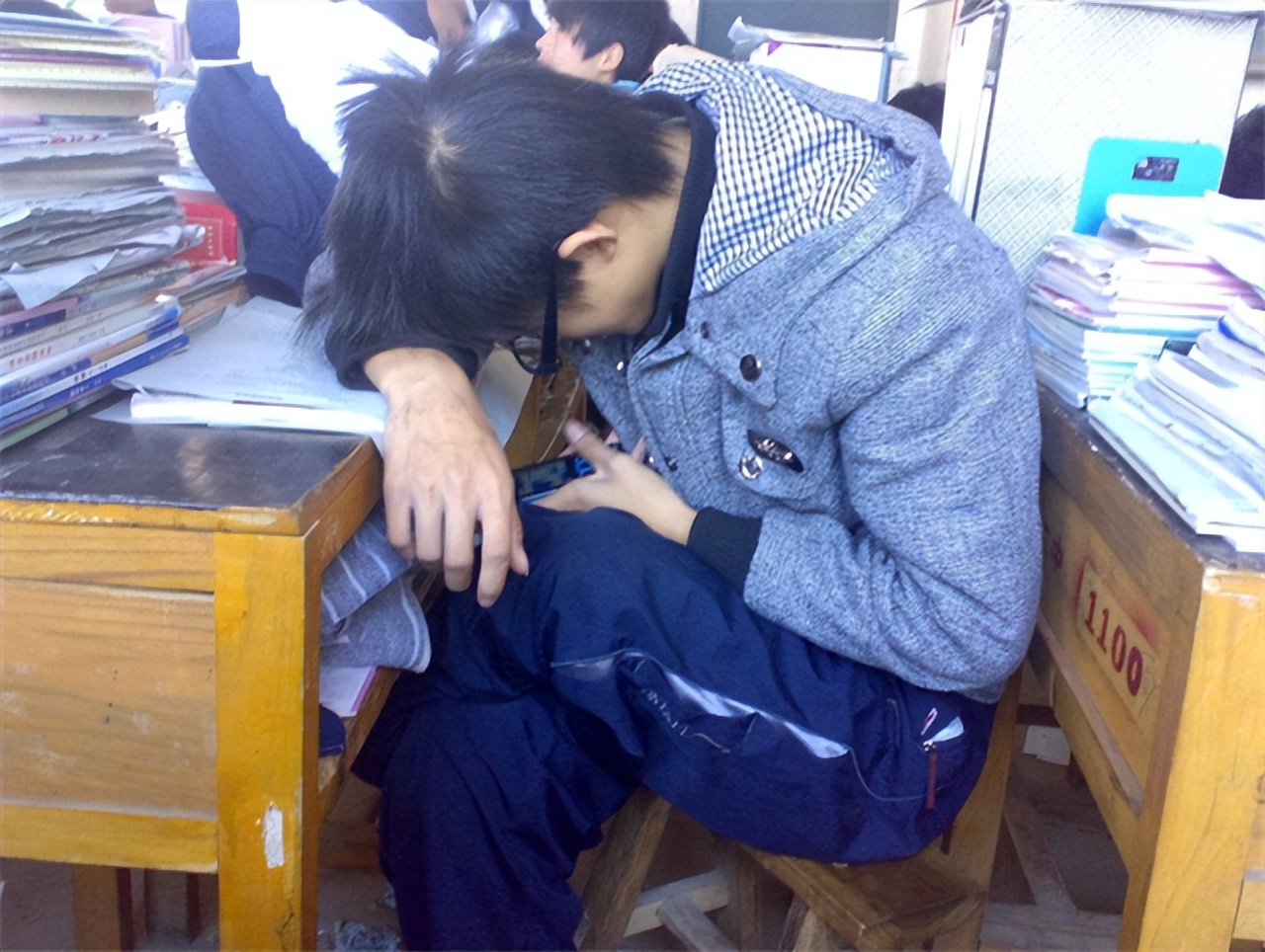 11年前卖肾换手机的小伙怎么样了,当年换苹果手机卖肾的男孩现状