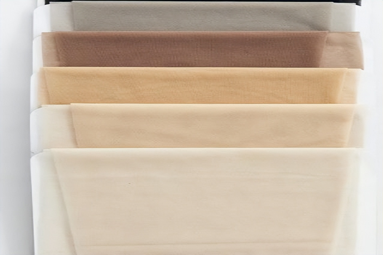 地毯有几种材质优缺点,地毯一般是什么材质的好