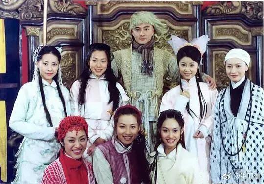 年轻时帅炸天的8位男星，中年后，有人胖快200斤，有人秃成地中海