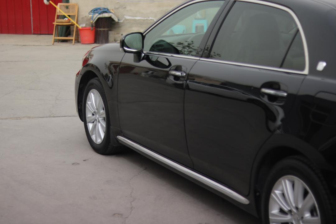 皇冠3.0经典老车翻新复活视频,丰田皇冠13代翻新