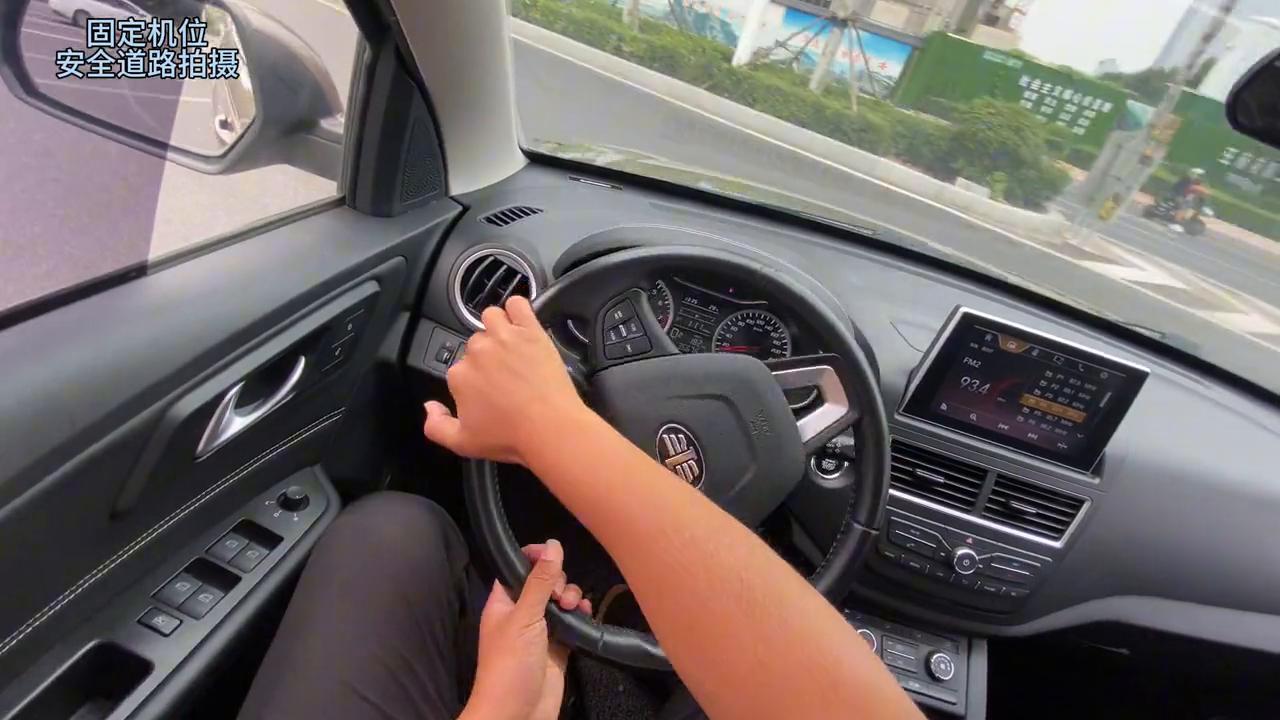 2019款奔腾x40手动豪华版试驾,18年1.6手动豪华奔腾x40