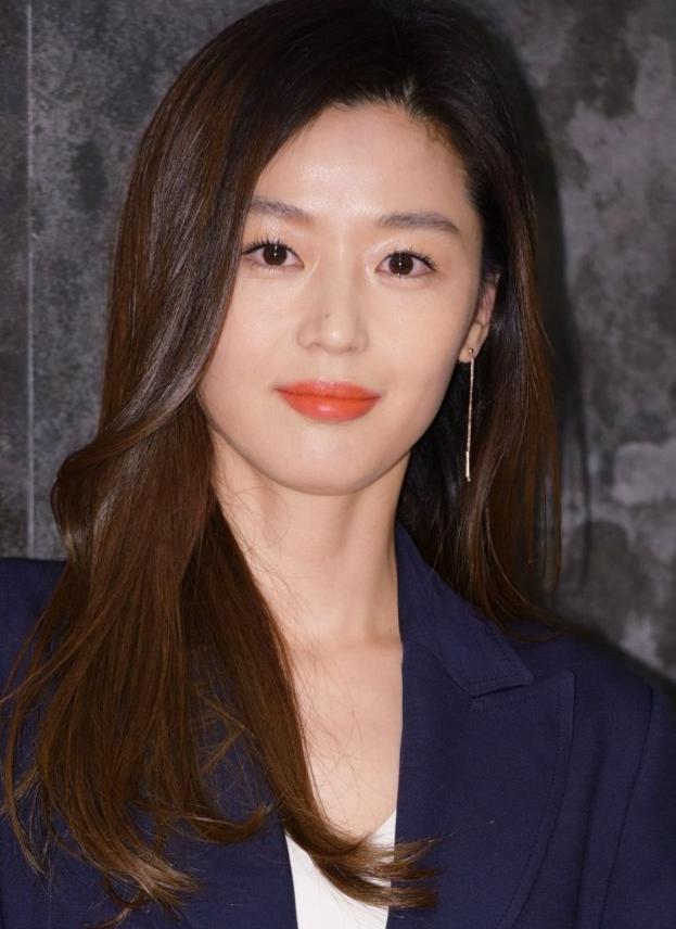 千颂伊近况,千颂伊在上海出席活动