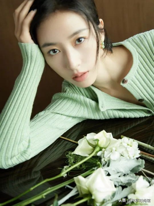 扁平脸淡颜变美思路,苦相女生长相怎么微调