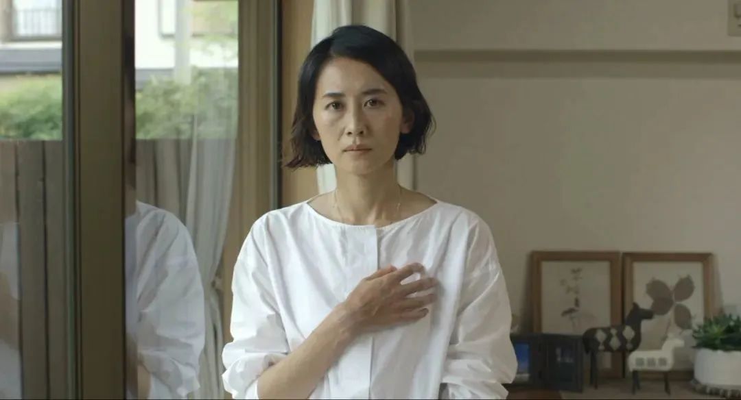 她被全网封杀央媒怒批,她被网暴七天该知错了吧