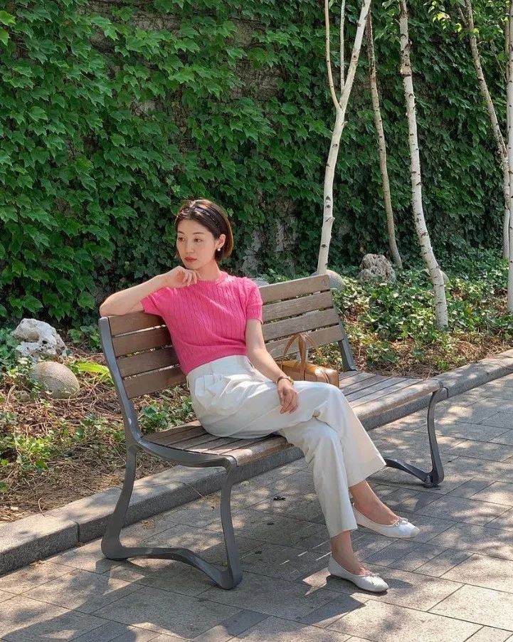 时尚博主的19件夏季日常穿搭look,这位博主的减龄穿搭值得学习