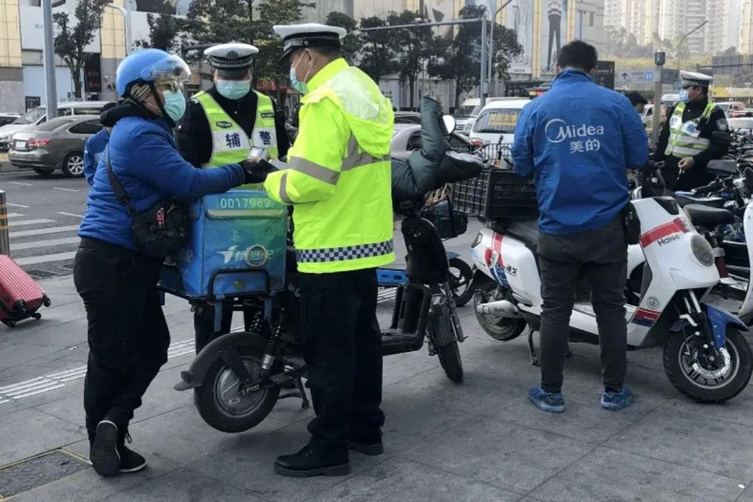新买的电动车还没上牌可以上路吗,未达到上牌标准的电动车能上路吗