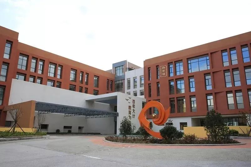 万科翡翠长江西海岸,青岛万科翡翠长江交房了吗