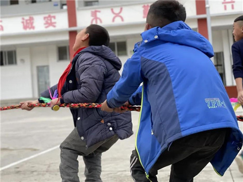 为中国足球梦想助力,为农村孩子筑梦爱心公益活动