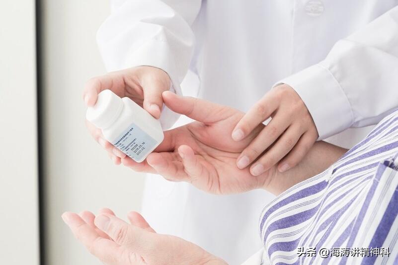 精神分裂症有什么表现怎样治,精神分裂症减药后出现症状怎么办