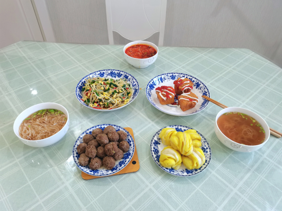 晚餐食物推荐营养健康指南,晚餐这样吃不仅健康还不怕胖