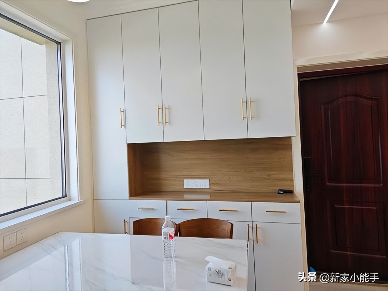 免吊顶客厅装修风格,这才是现代简约装修的极简风格