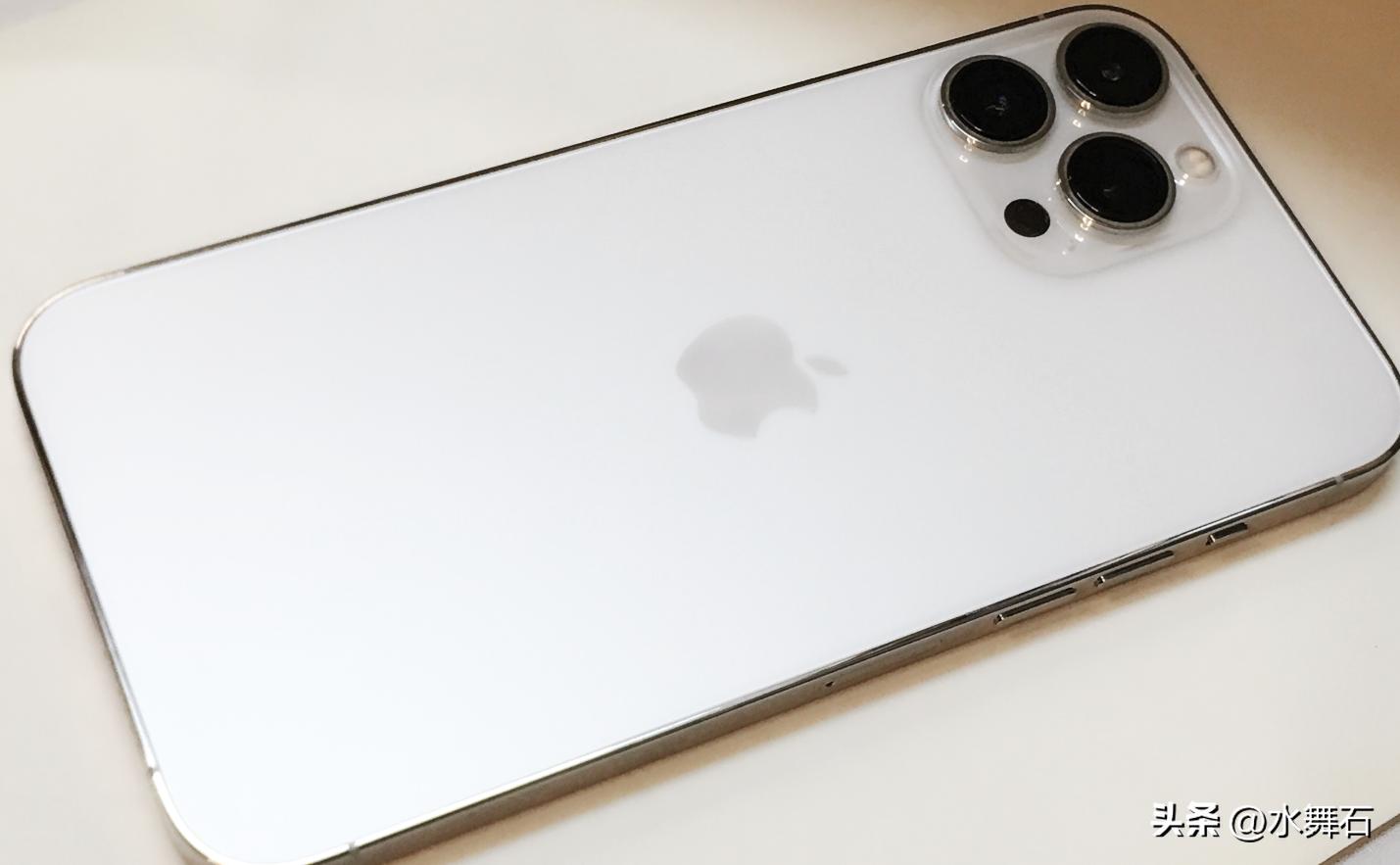 苹果手机开不开机维修最长多久,刚买的苹果手机故障了如何维修