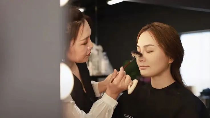 辣妈博主开店，只用一年多，销售额破亿