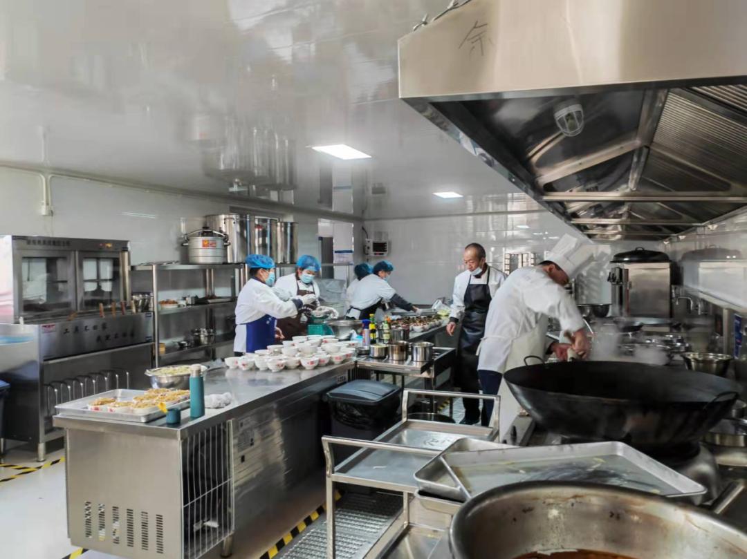 新春走基层美食,新春走基层农家年货中的幸福感