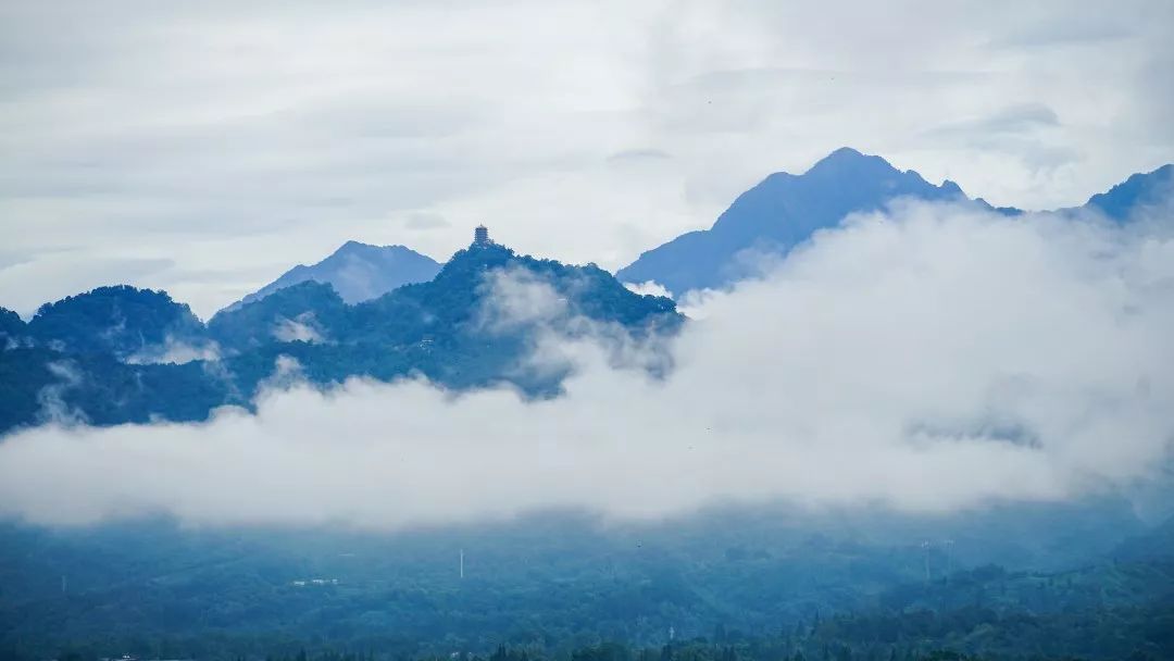 都江堰为什么值得我们纪念,震撼人心的都江堰