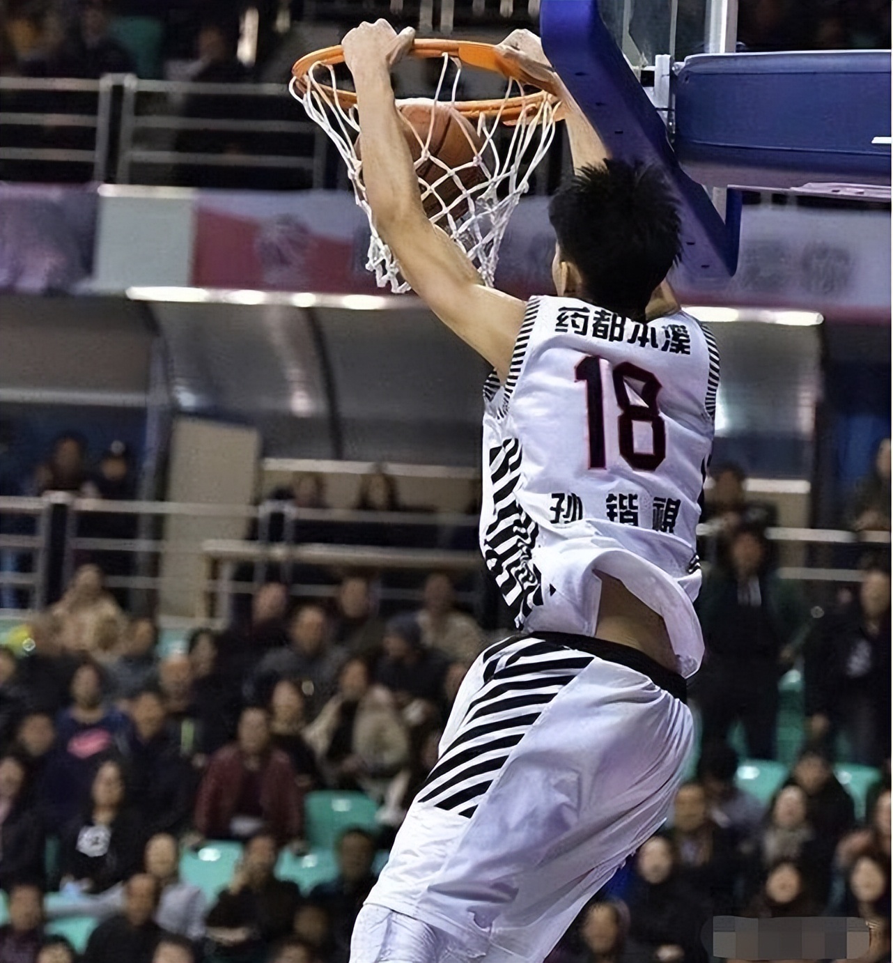 辽宁男篮三位球员或面临离队命运,近几年辽宁男篮离开的球员