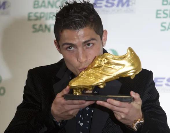 看完这20张照片,才明白为何他是这个星球最牛的运动员…