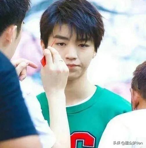 不上镜的帅哥王俊凯,王俊凯有多不喜欢化妆