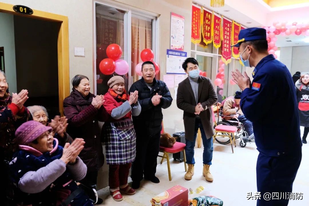 “春节我在岗·万家灯更亮”系列报道（一）|四川消防守护您的温暖除夕