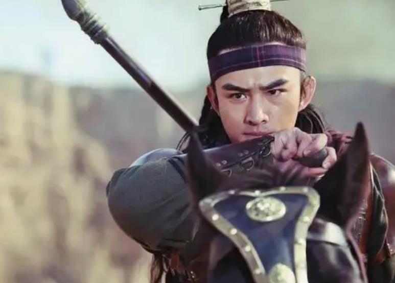 林冲被张清击败,张清林冲卢俊义