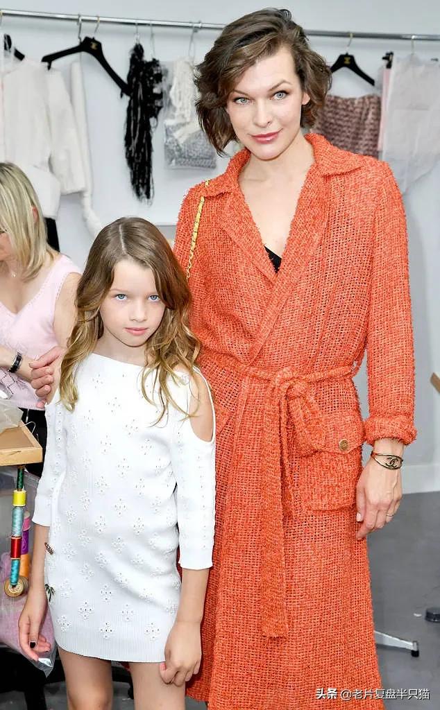 一口气看完生化危机故事,生化危机每一部的爱丽丝