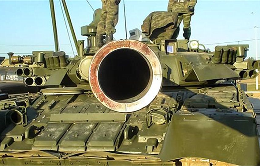 主动防御系统为坦克保驾护航,俄军为什么选择改装第二代坦克