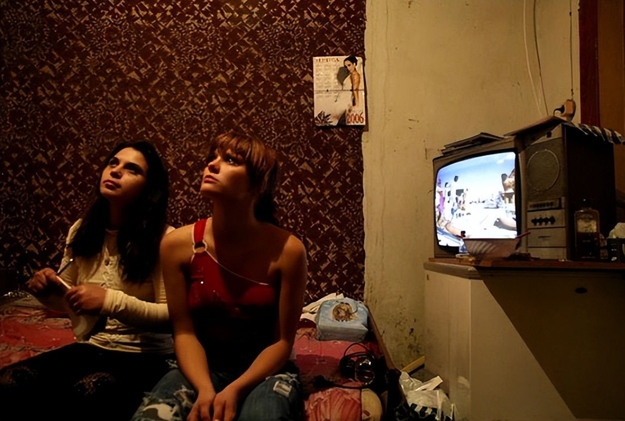 “性”是生活，也是工作：小国捷克为什么会成为色情大国？