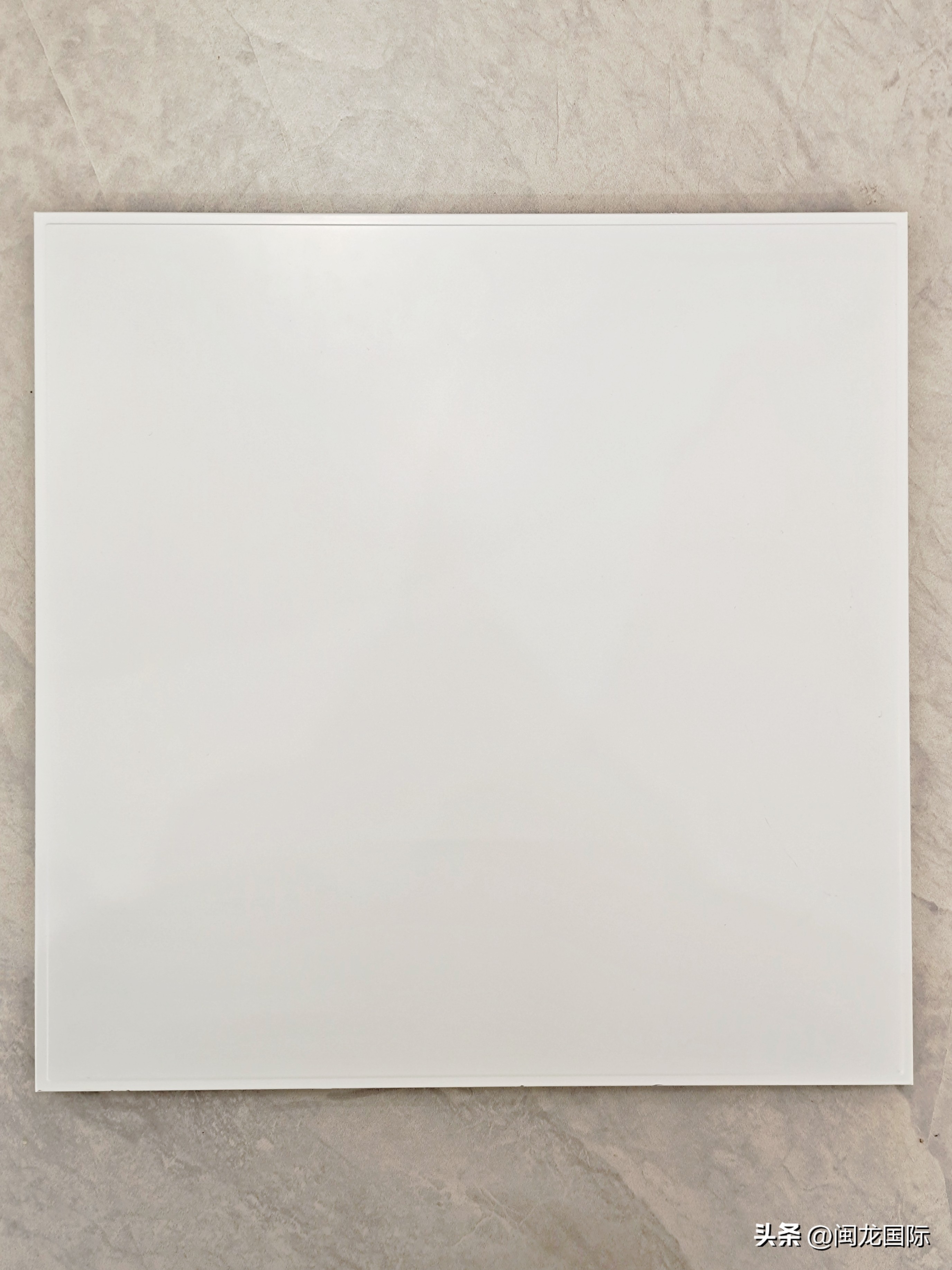 哪个牌子铝扣板吊顶好用？好太太、友邦还是欧普…看完再买不迟！