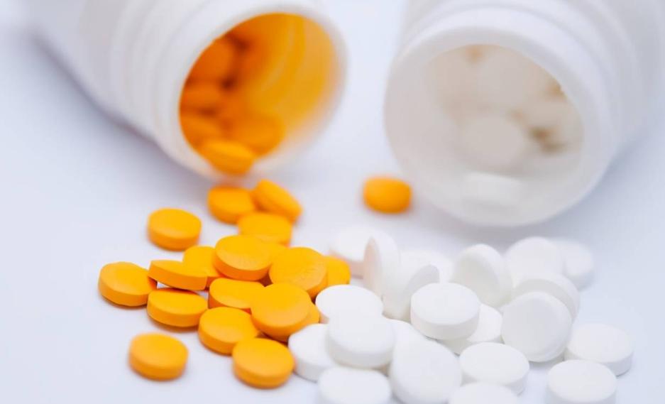 警惕6种药一旦吃上不能随便停,注意了这几种药不能长期吃