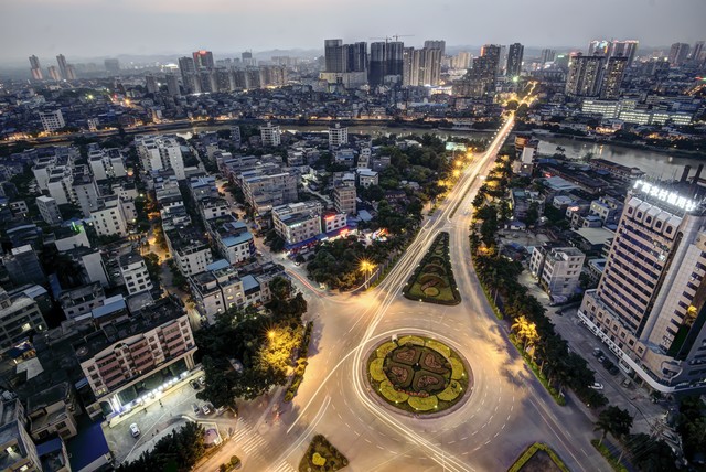 钦州市位居第一，获项目总投资高达332亿