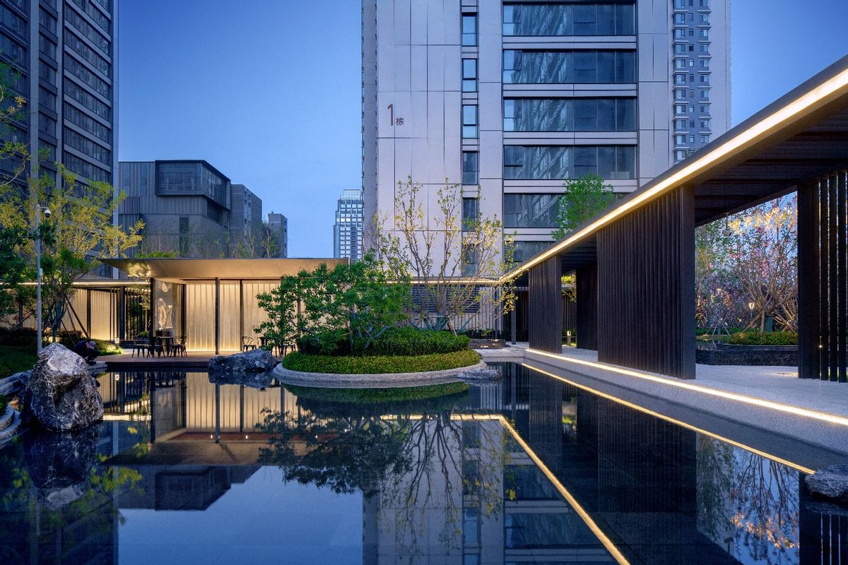 天际传奇归来,万科翡翠长江再一次“霸屏”朋友圈