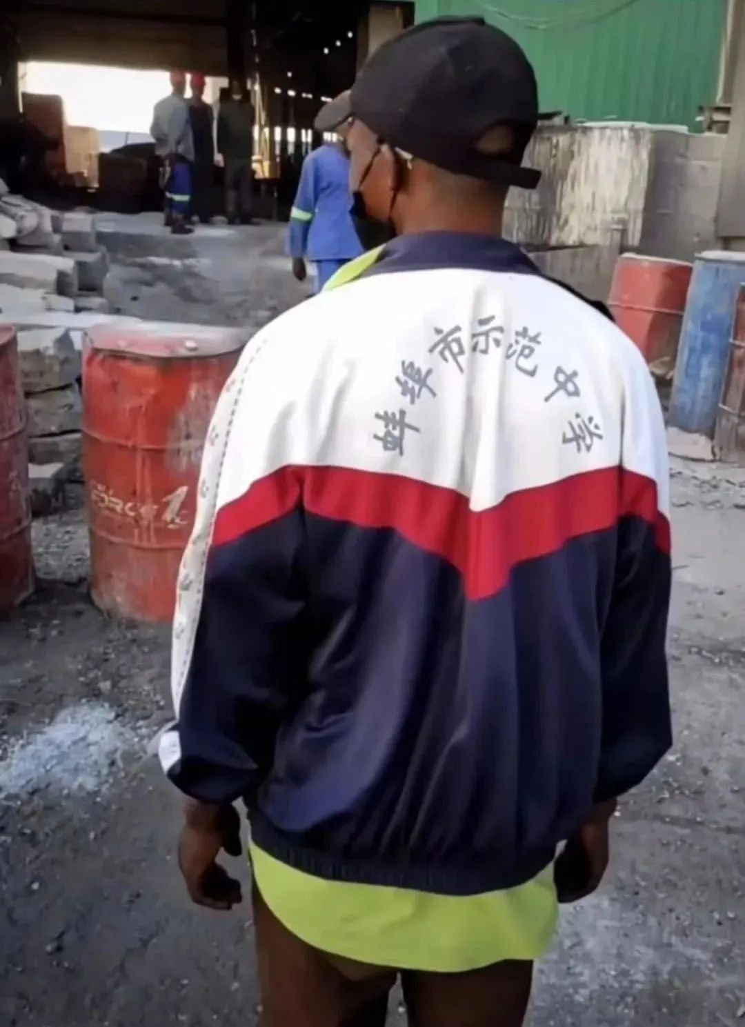 日本网红倒卖“淘宝爆款”,涨价10倍坑自己人!太损了……