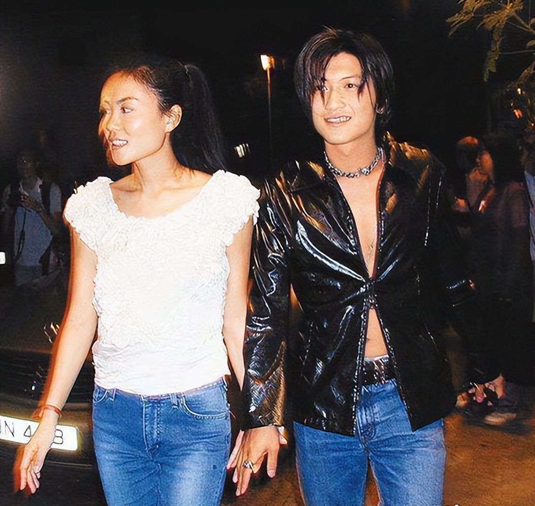 52岁的王菲怎么和谢霆锋相处,40多岁的王菲和谢霆锋