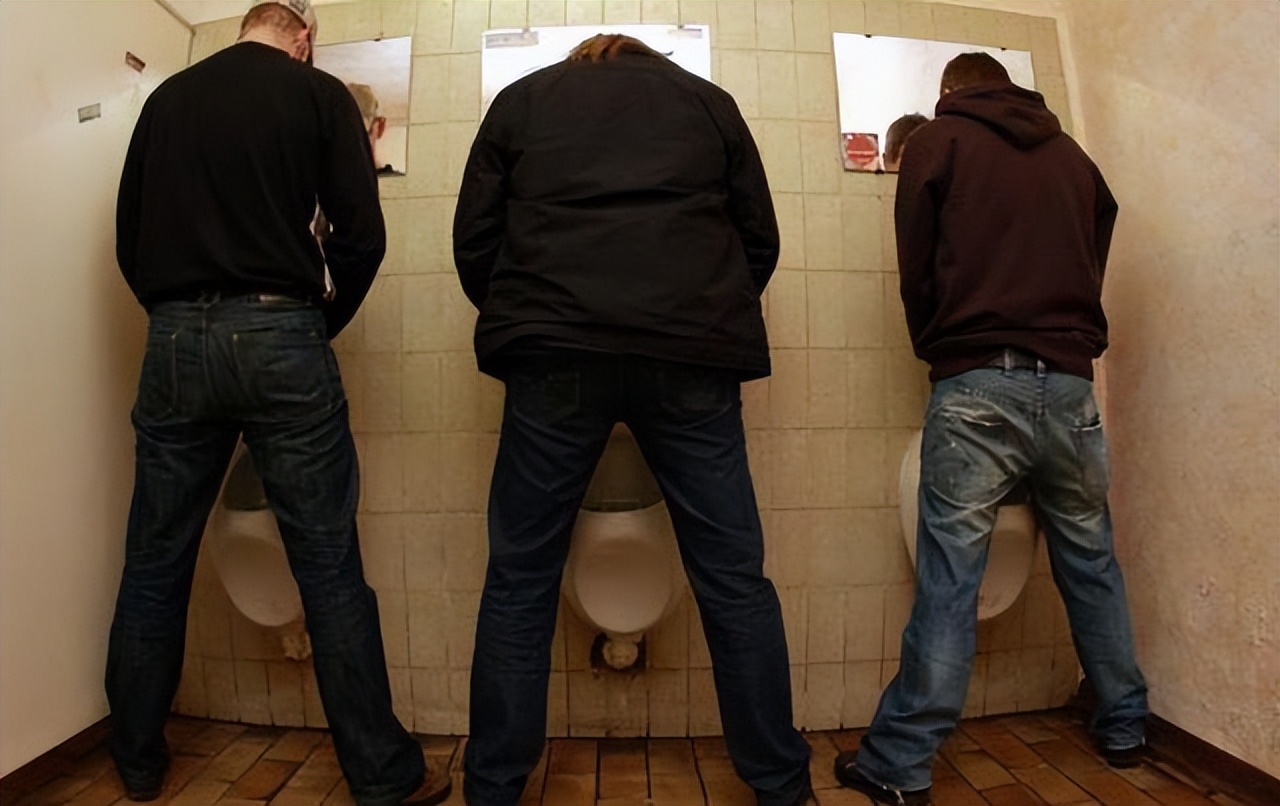 为什么女生喜欢一起去厕所,女生为什么要一起去上厕所