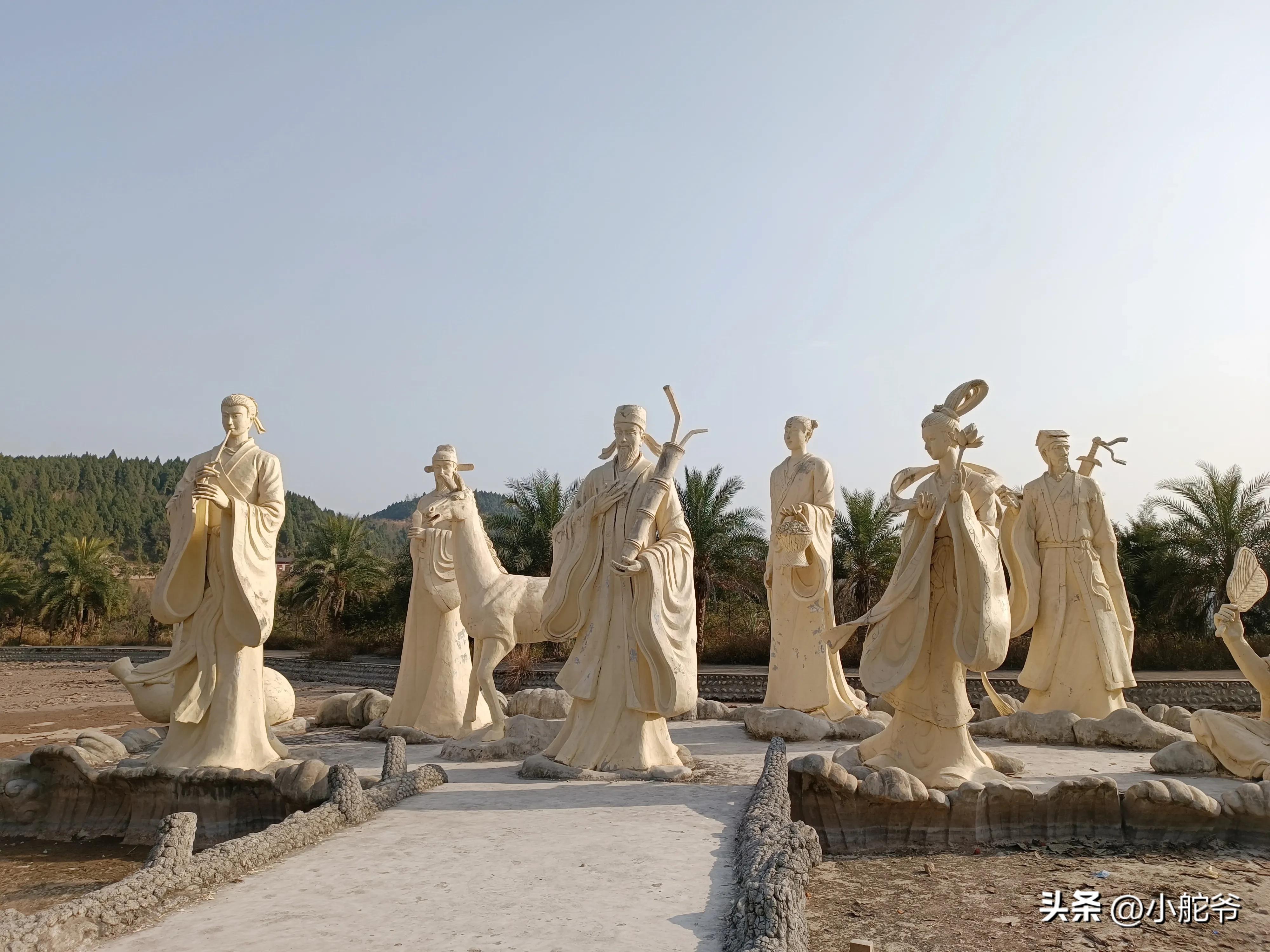 四川德阳中江县森林兵马俑,四川废弃兵马俑