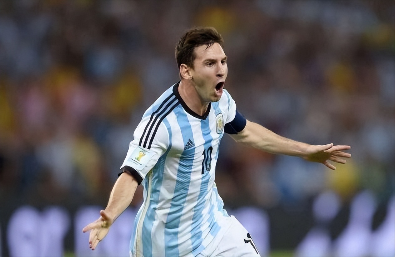 从侏儒少年到球王,从侏儒症患者到世界球王的电影