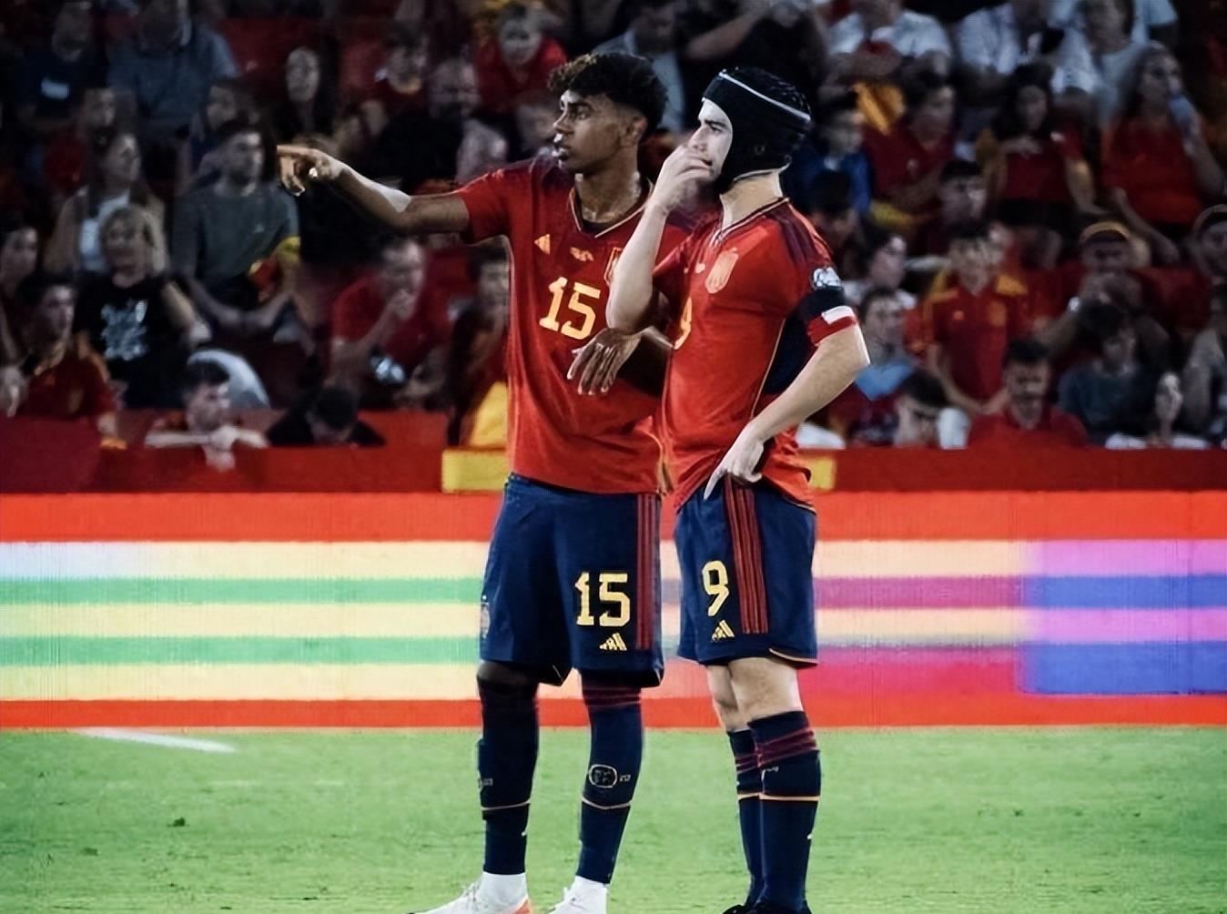 西班牙加维还会复出么,西班牙队新星加维