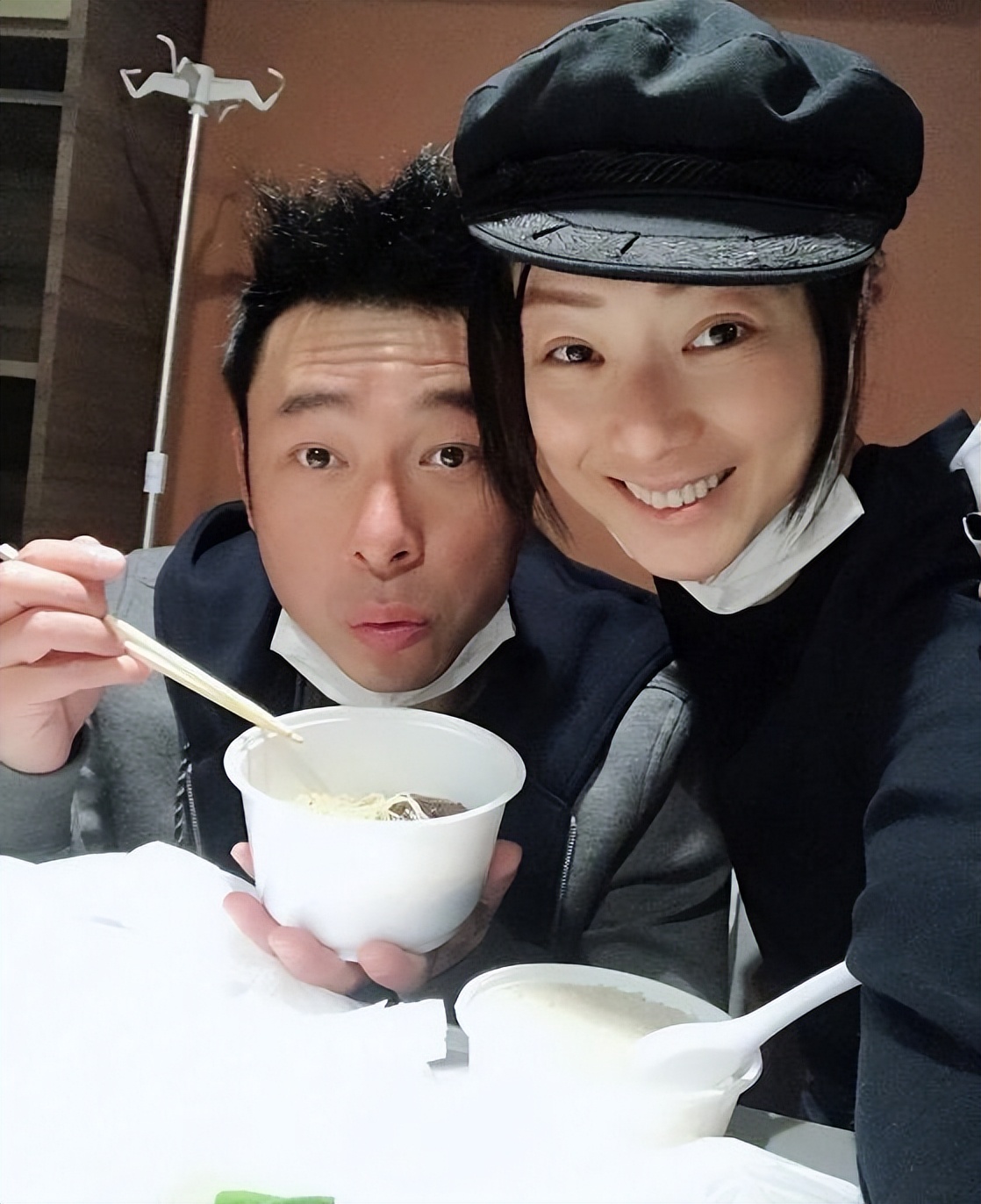 郑秀文许志安解读,郑秀文许志安再度出游修复感情