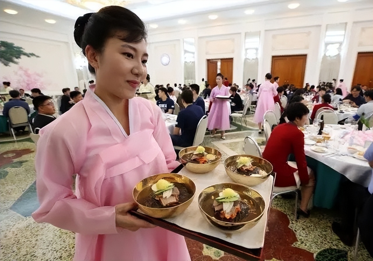 朝鲜国宴什么样？饮用水来自地下180米，有超过30种酱料