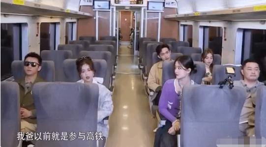 王俊凯王一博说话谁情商高,高情商王俊凯综艺