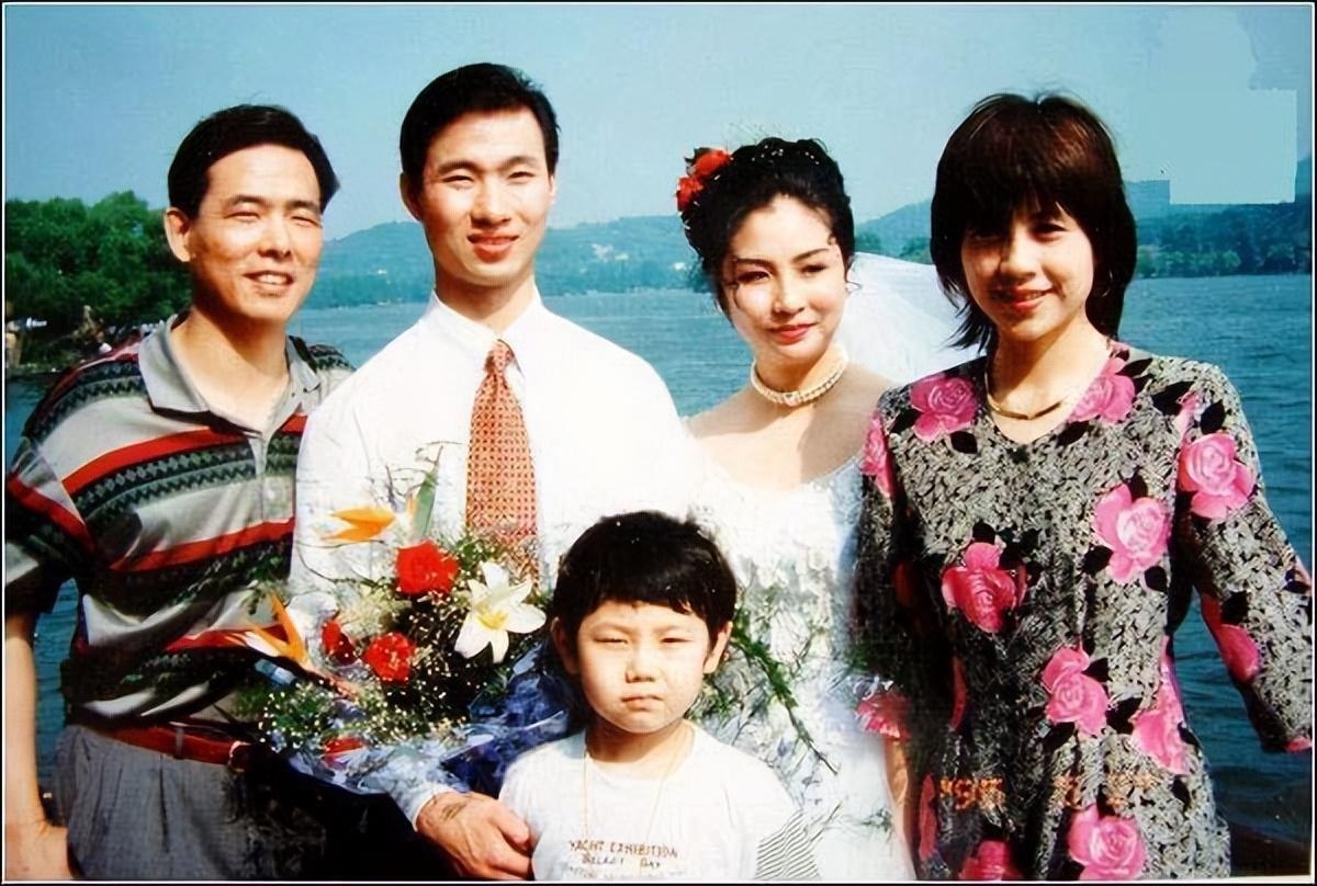 蔡振华执教国乒的艰辛经历曝光！打破质疑官至副部，管足协惹争议