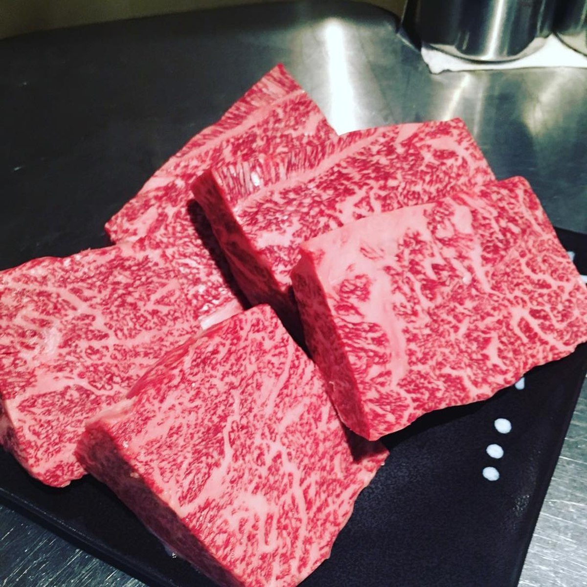 为什么日本人喜欢吃生鱼,为什么日本人吃生肉不会生病