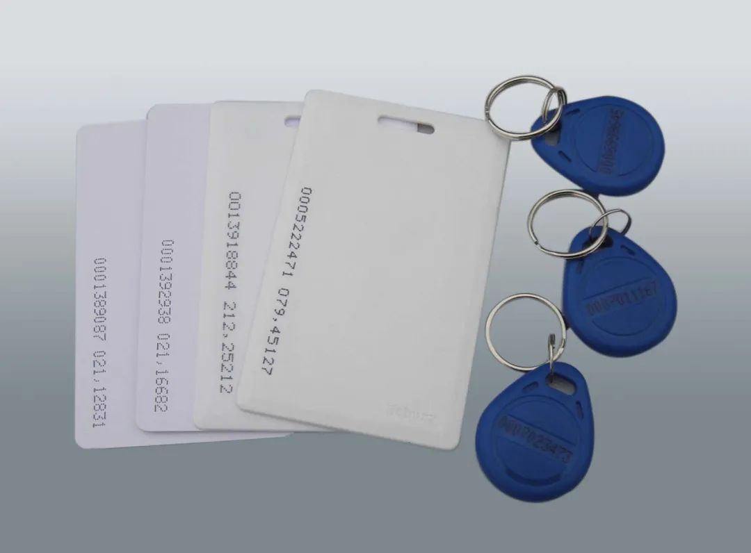 哔！与刷卡机贴贴的付款卡经历了什么？