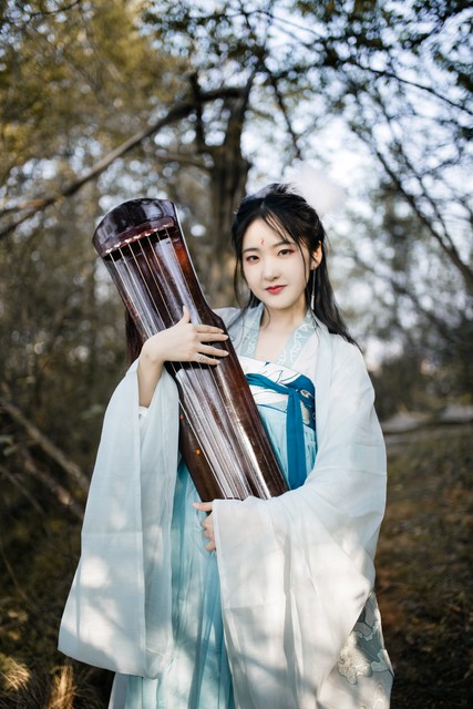 6岁小朋友背诵古诗词,你是否支持学龄前儿童背古诗