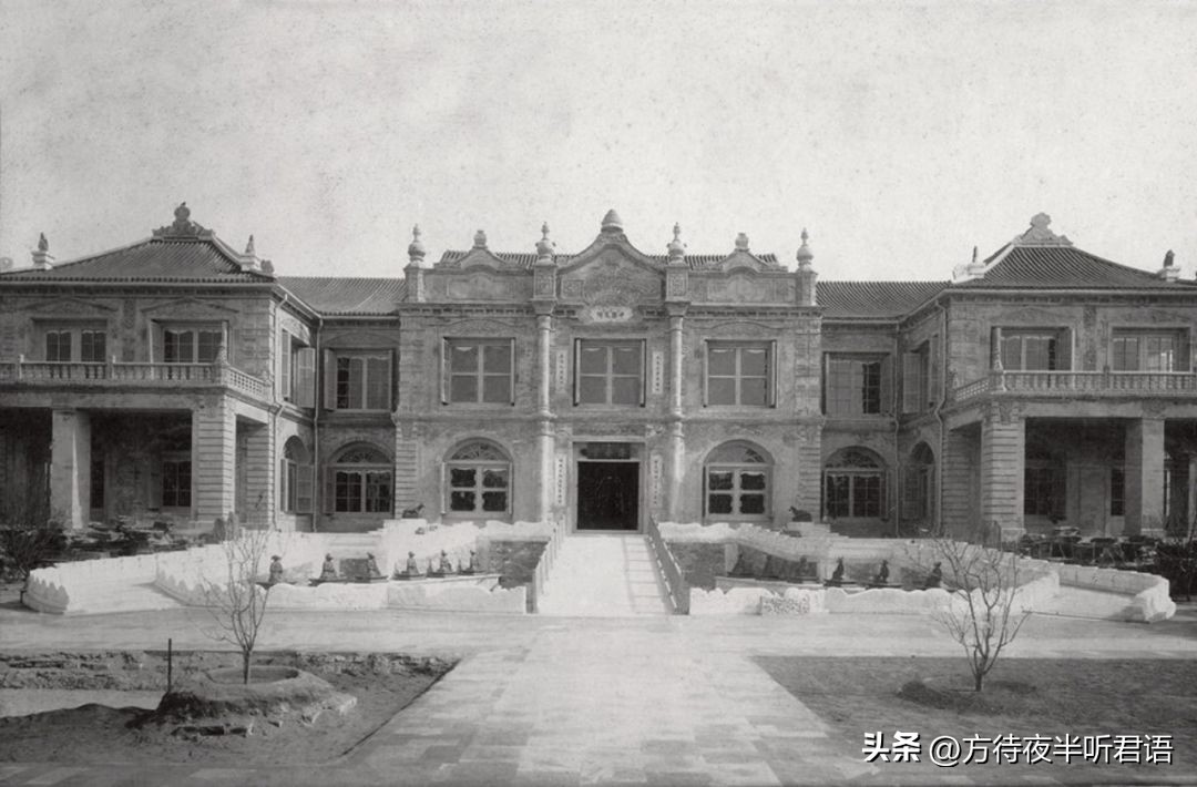 老照片90年代的故宫 (故宫老照片光影百年)