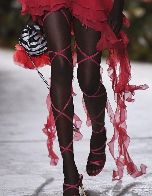 美式复古bella穿搭分享,bella风格属于极简风格吗